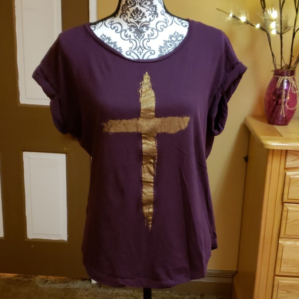 Cuffed tee